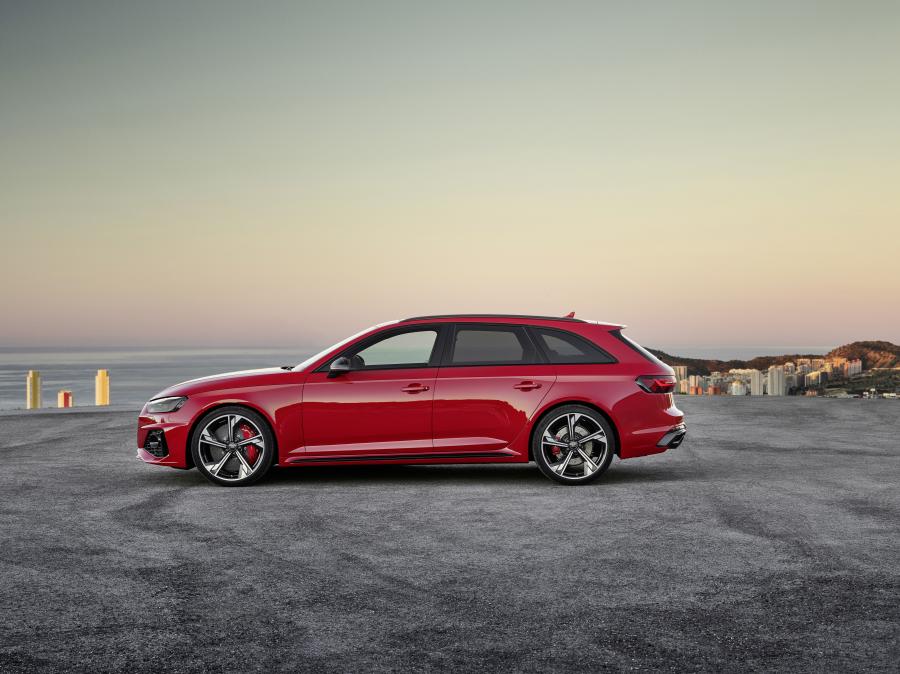  Audi RS4 Avant (B9) 2019 года  (WW) (фото 21 из 67)